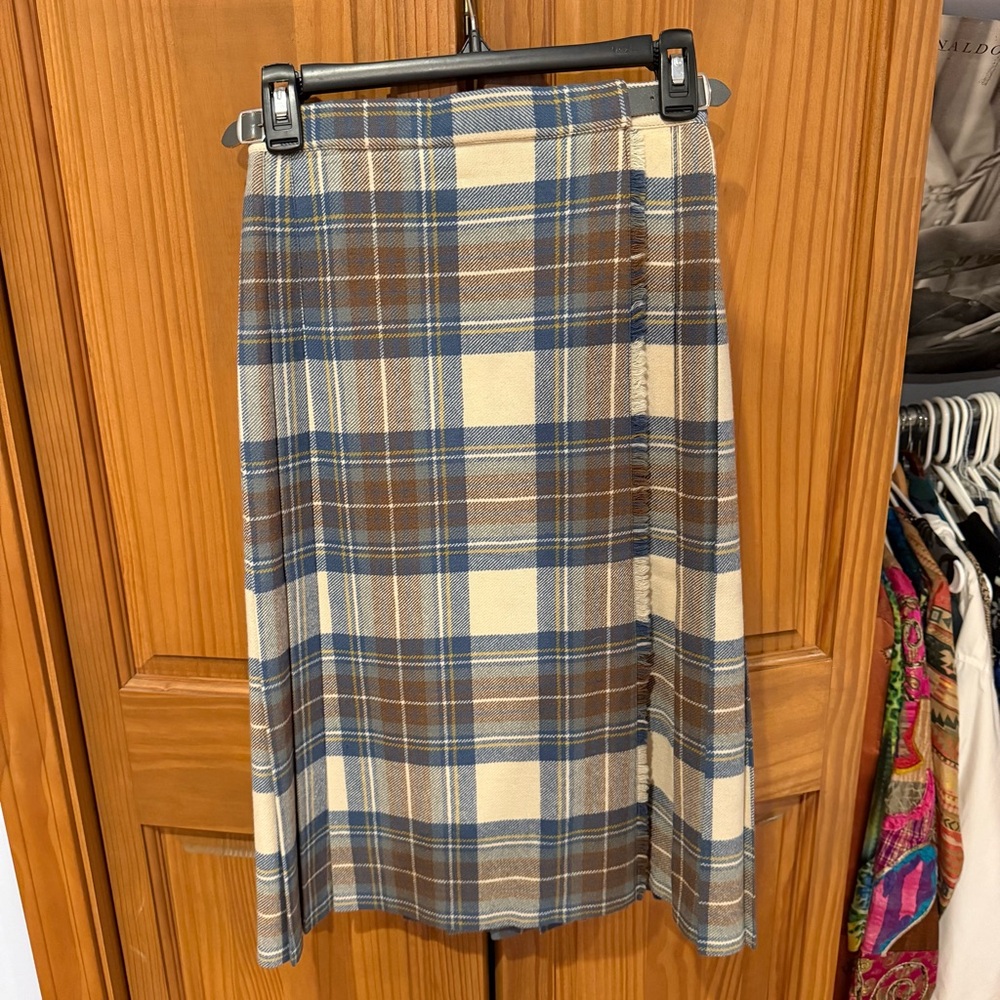Vintage Plaid Pleated Wrap Pure Wool Skirt Size 8 with Matching Scarf / Wrap